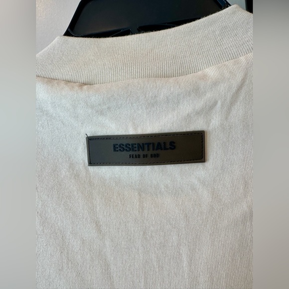 Fear of God Essentials Egg Shell T-shirt - Picture 2 of 6